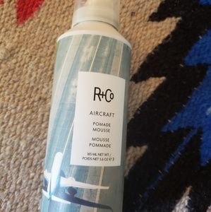 R+Co Aircraft styling mousse for hair